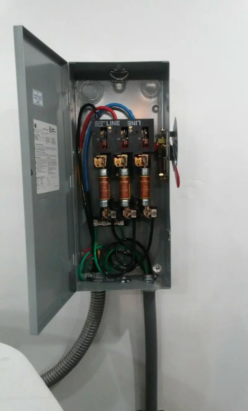 Three-phase disconnect switch installed for Smoke Detector Installation in Rancho Mirage